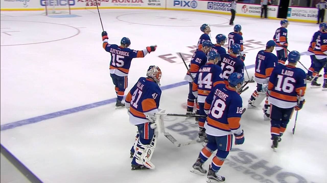 Gotta See It: WWE star Daniel Bryan leads Yes! chant after Bailey OT goal