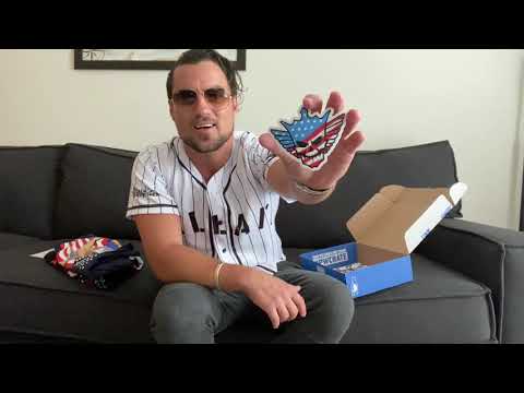 Unboxing Pro Wrestling Crate April 2020 USA! with Marty Scurll