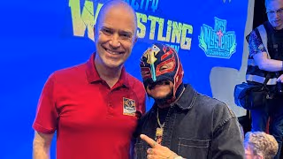 Rey Mysterio at River City Wrestling Con